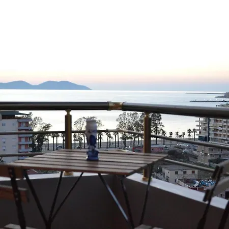 Seaview Gateway 2 Bedrooms Apartment & Garage Vlore Exterior photo