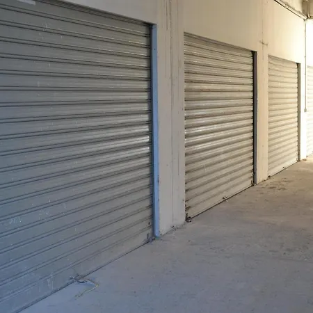 Seaview Gateway 2 Bedrooms Apartment & Garage Vlore Exterior photo